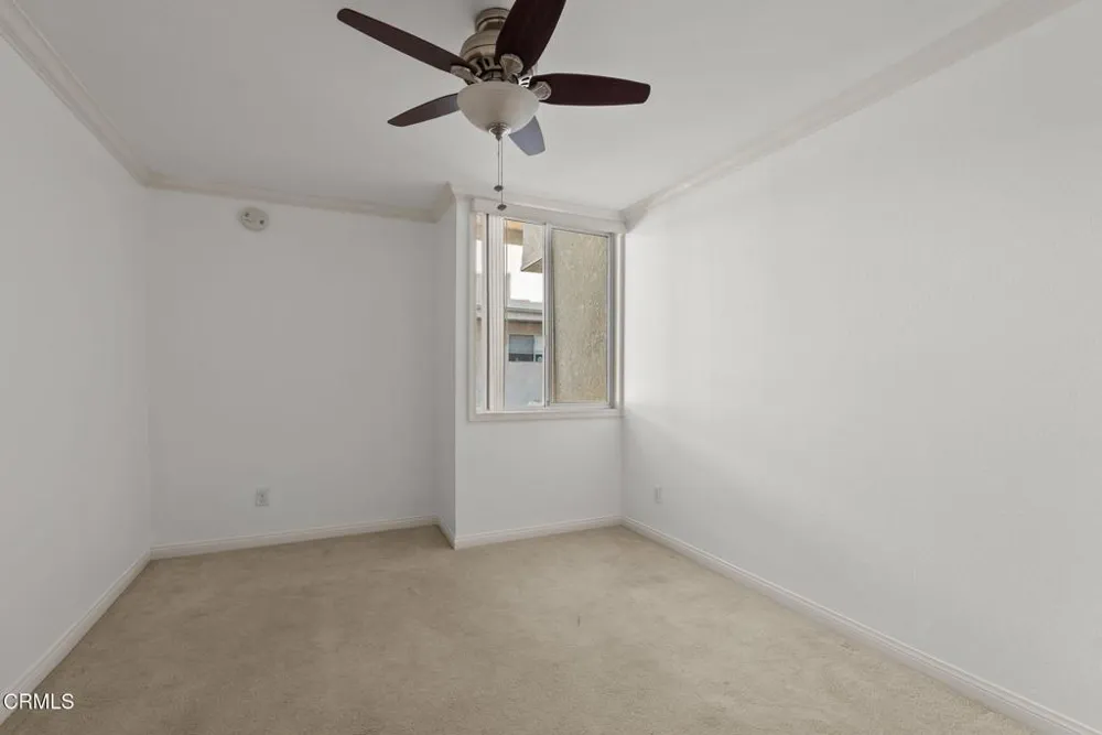 5325 Newcastle Avenue #126 Encino, CA 91316