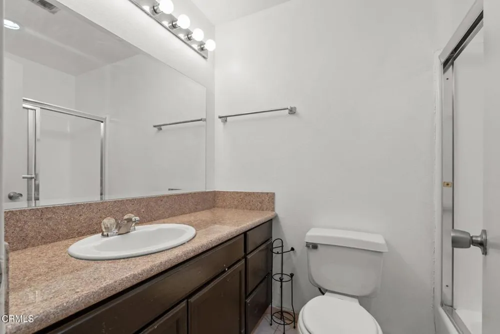 5325 Newcastle Avenue #126 Encino, CA 91316
