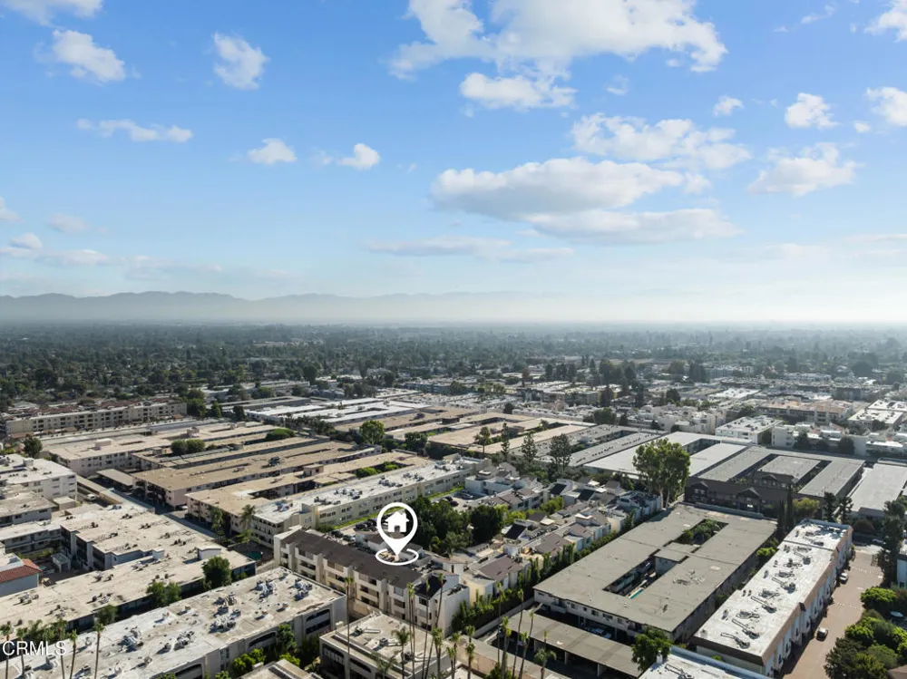 5325 Newcastle Avenue #126 Encino, CA 91316