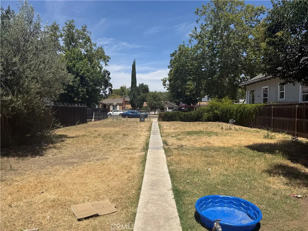 324 W 22nd Merced, CA 95340