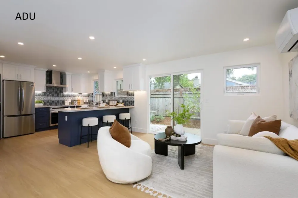 926 Iris Street Redwood City, CA 94061