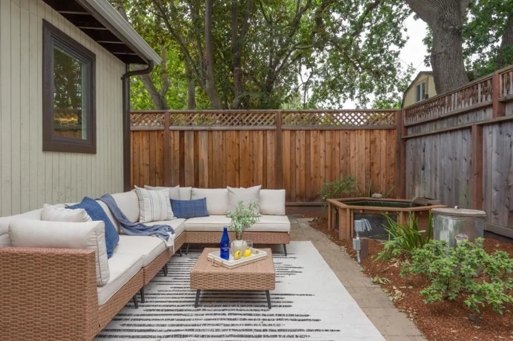 926 Iris Street Redwood City, CA 94061