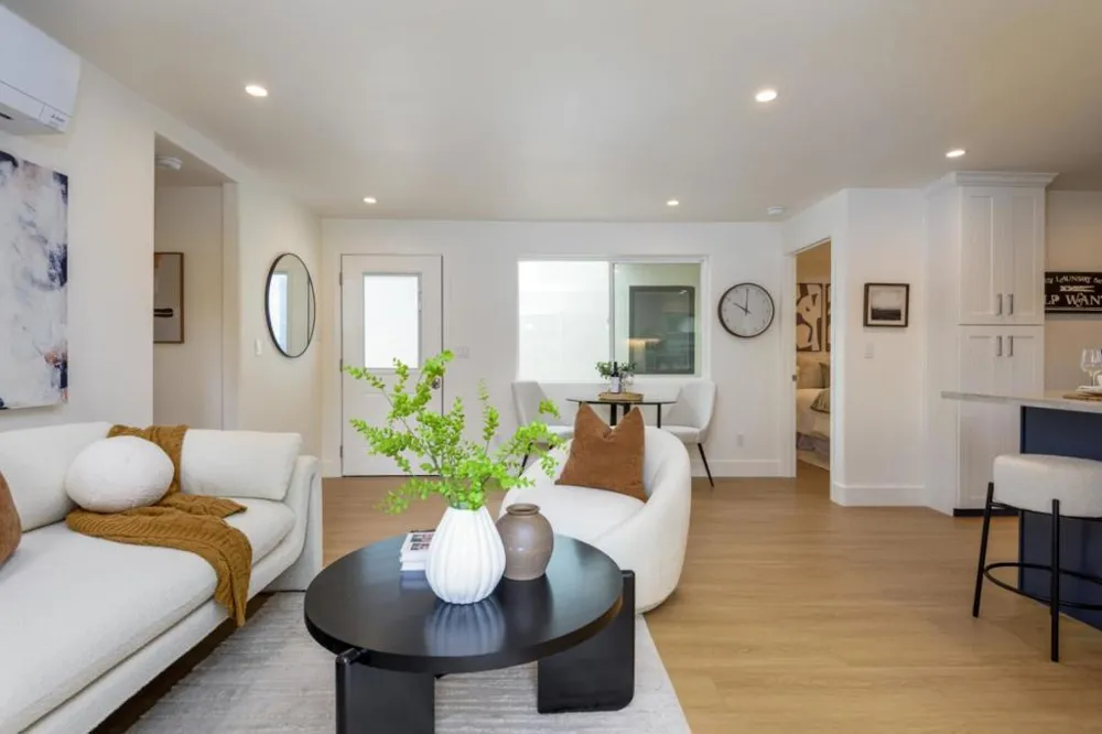 926 Iris Street Redwood City, CA 94061