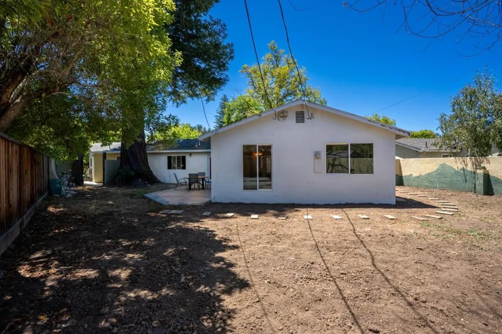 245 El Cajon Way Los Gatos, CA 95032