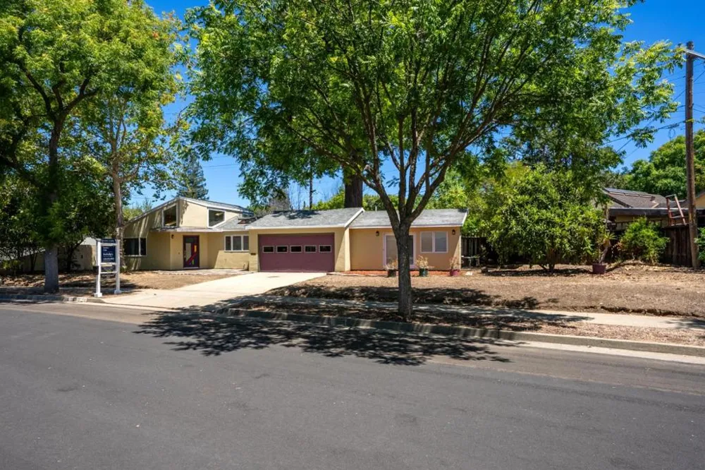 245 El Cajon Way Los Gatos, CA 95032