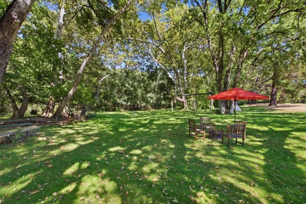 12401 Merriman Lane Gilroy, CA 95020