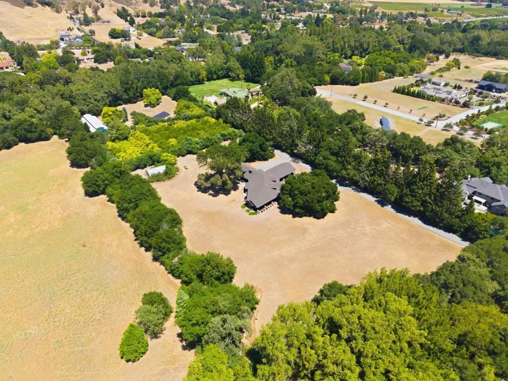 12401 Merriman Lane Gilroy, CA 95020