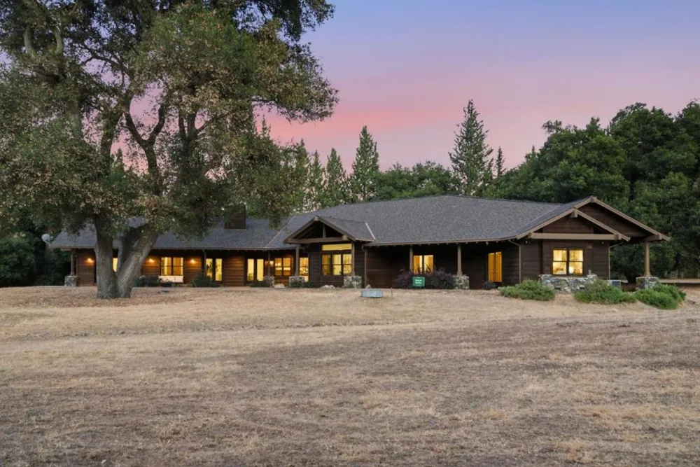 12401 Merriman Lane Gilroy, CA 95020