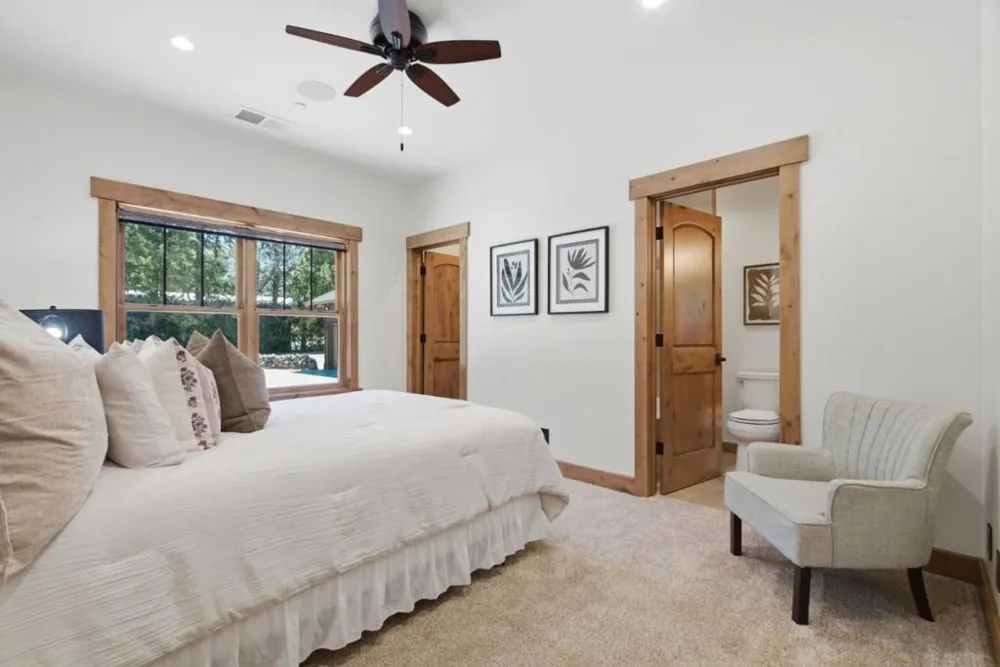 12401 Merriman Lane Gilroy, CA 95020