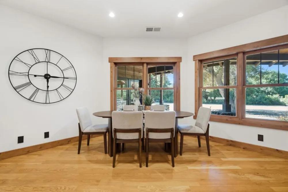 12401 Merriman Lane Gilroy, CA 95020