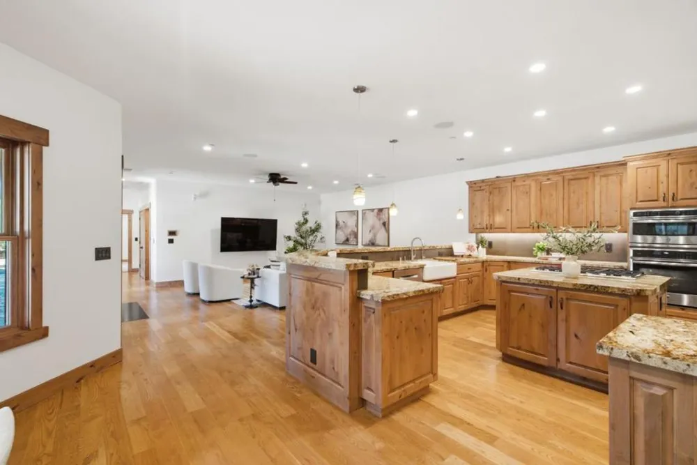 12401 Merriman Lane Gilroy, CA 95020