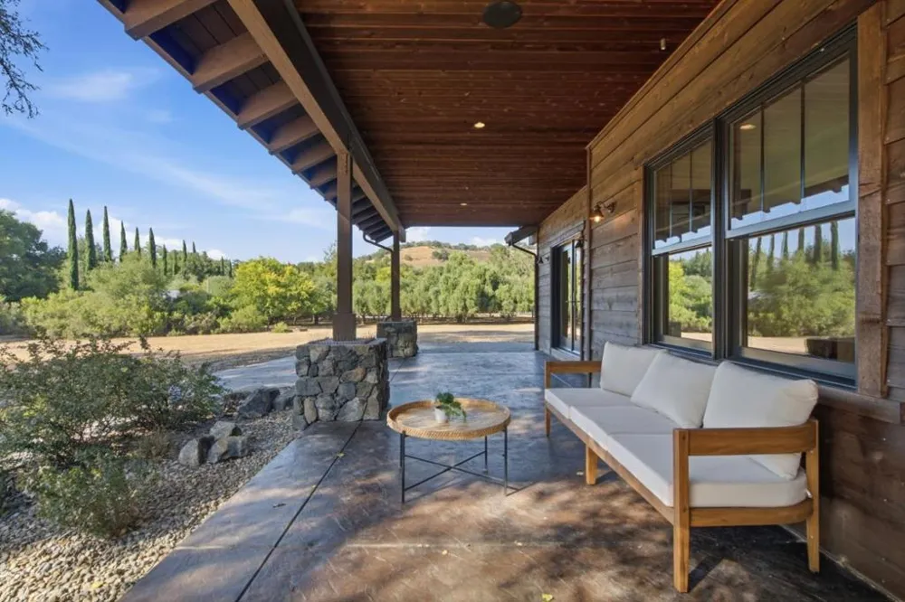 12401 Merriman Lane Gilroy, CA 95020