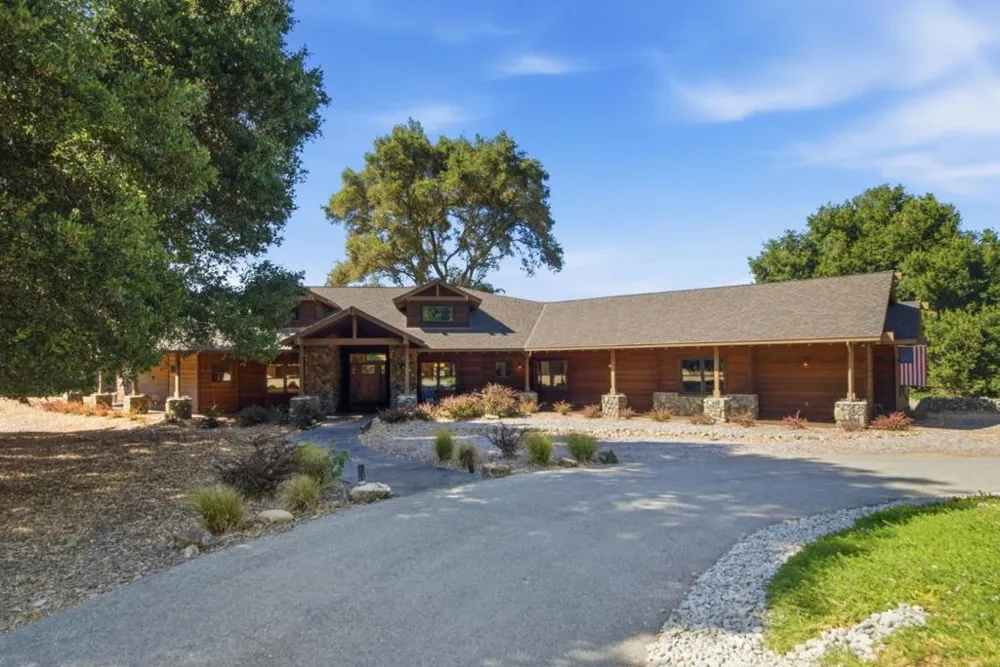 12401 Merriman Lane Gilroy, CA 95020