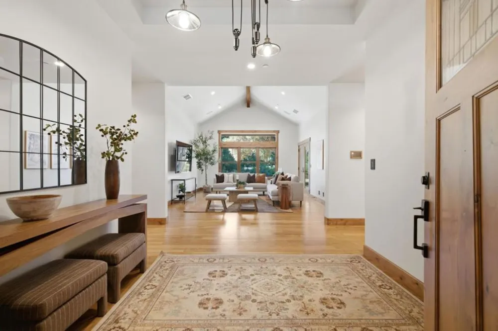 12401 Merriman Lane Gilroy, CA 95020