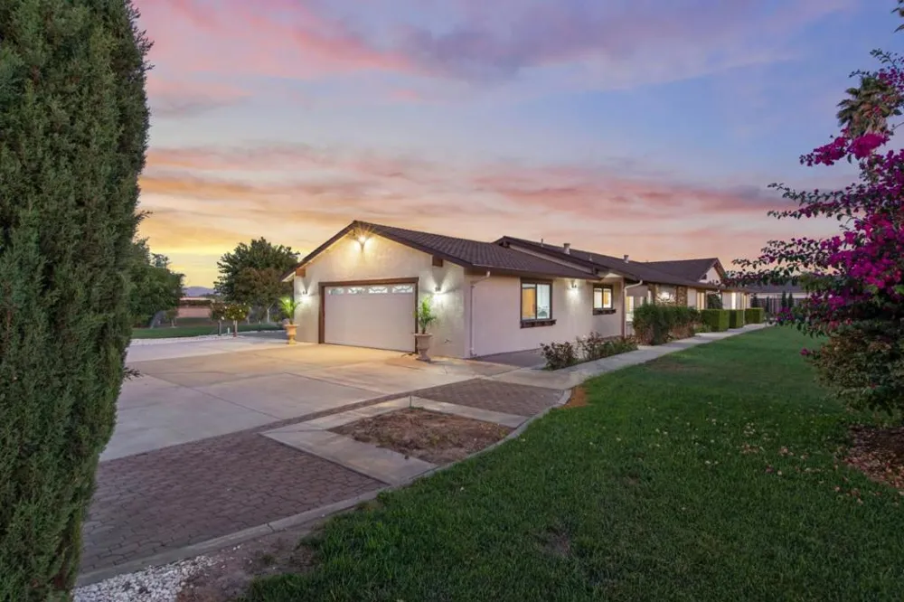 433 Briggs Road Hollister, CA 95023