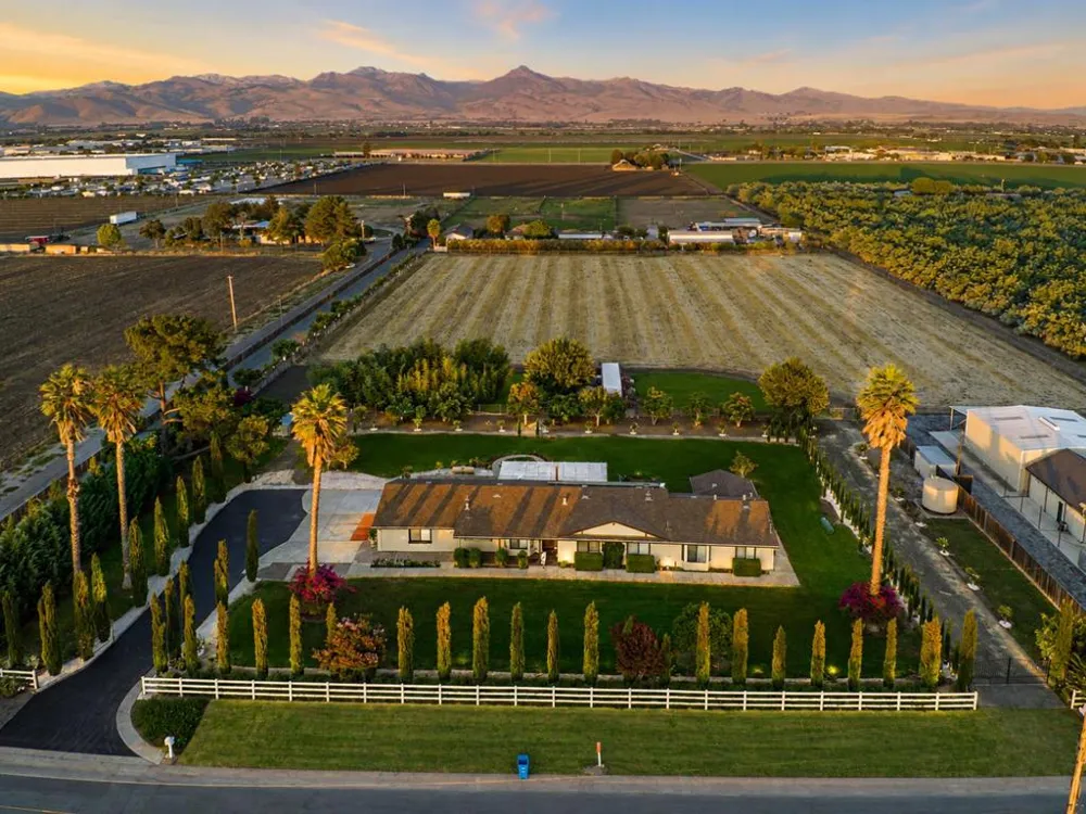 433 Briggs Road Hollister, CA 95023
