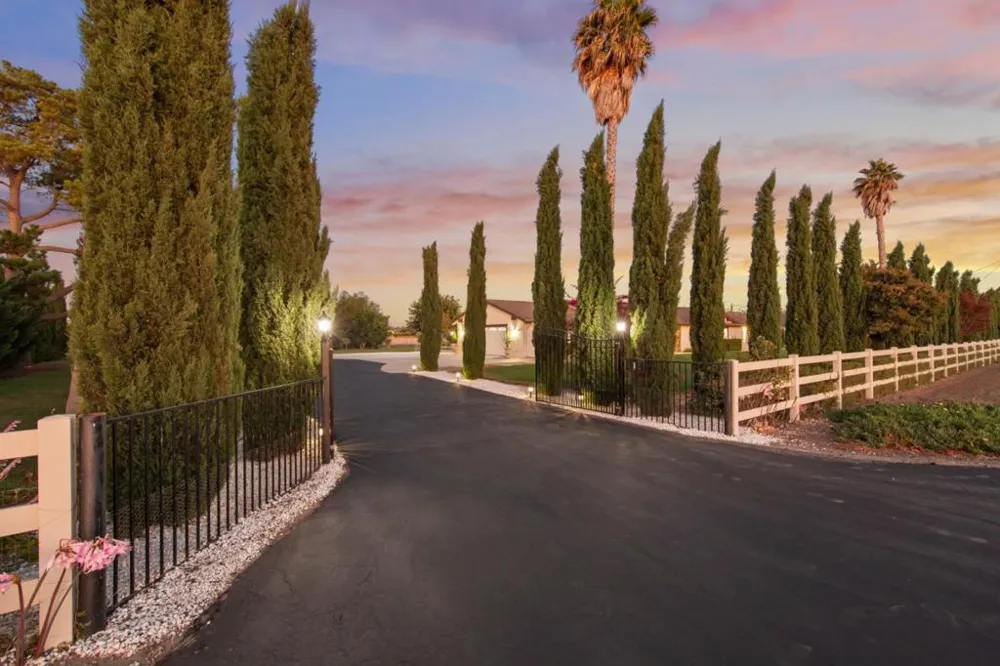 433 Briggs Road Hollister, CA 95023