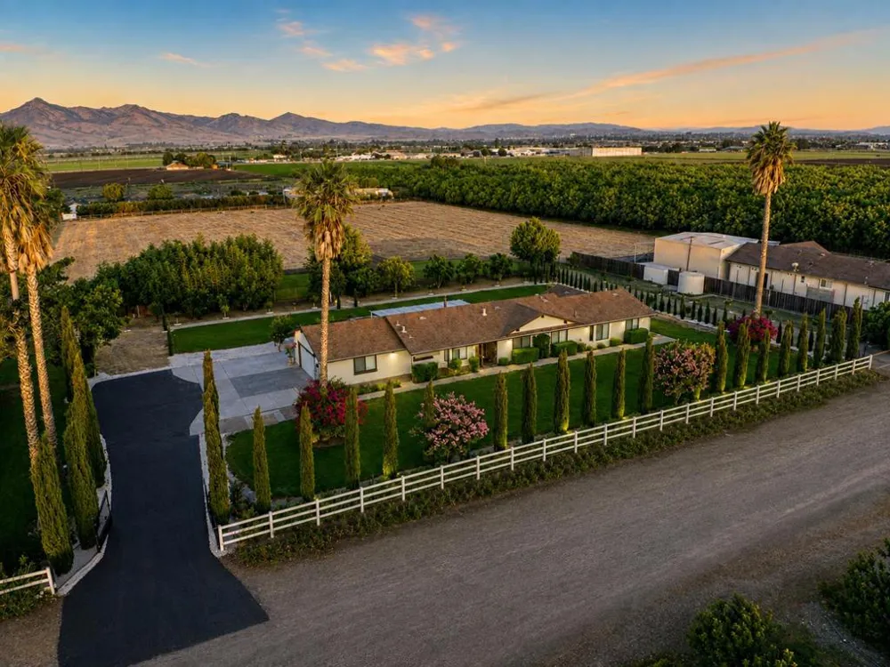 433 Briggs Road Hollister, CA 95023