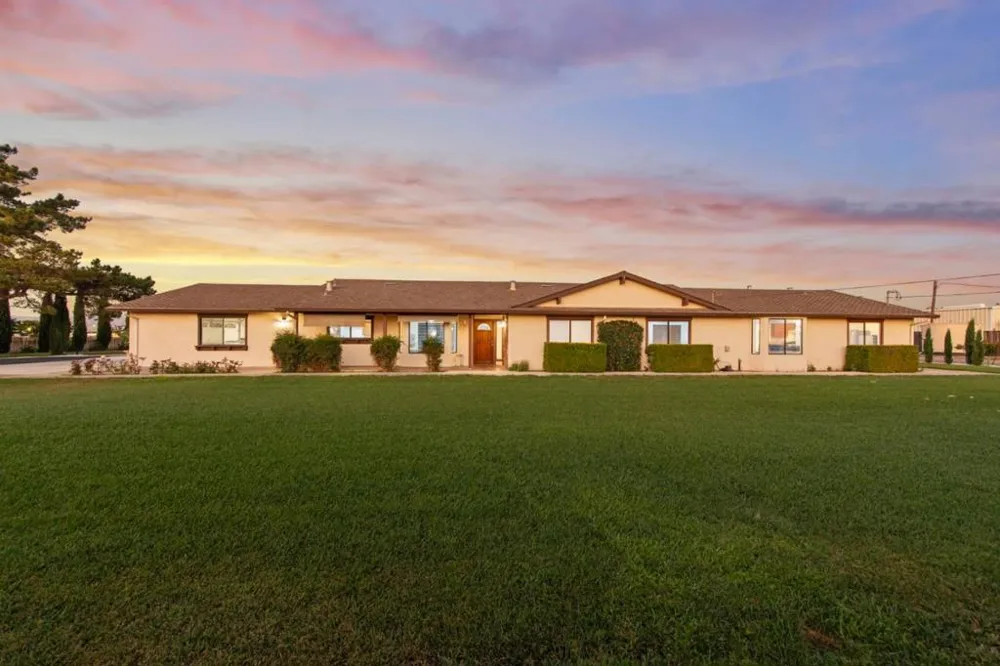 433 Briggs Road Hollister, CA 95023