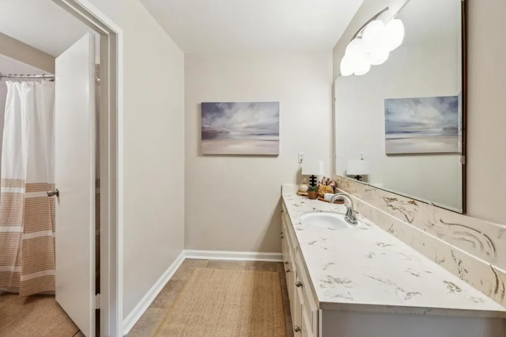 1915 Mount Vernon Court #14 Mountain View, CA 94040