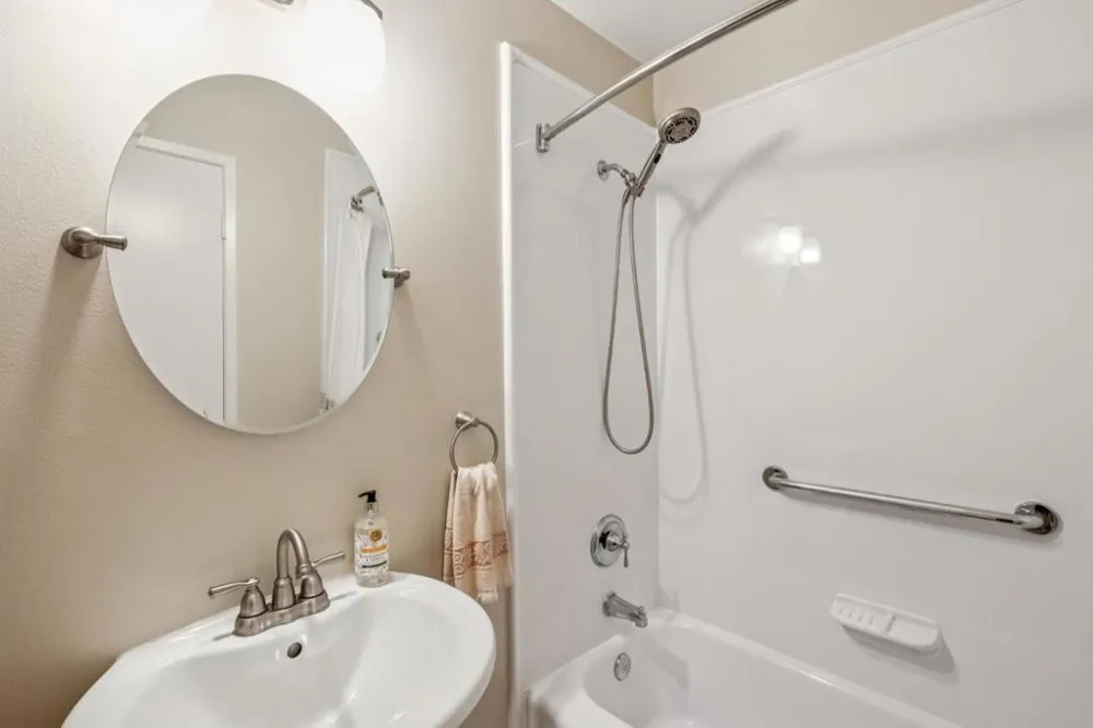 1915 Mount Vernon Court #14 Mountain View, CA 94040