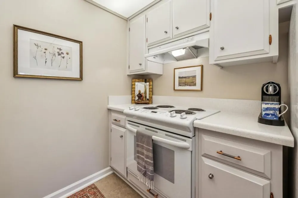 1915 Mount Vernon Court #14 Mountain View, CA 94040