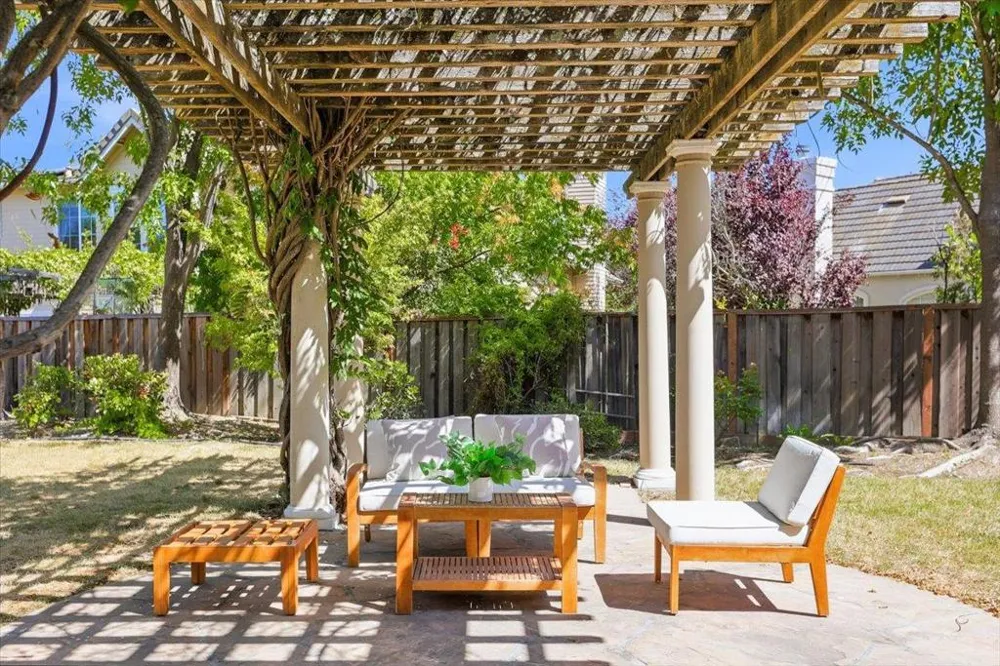18922 Congress Junction Court Saratoga, CA 95070