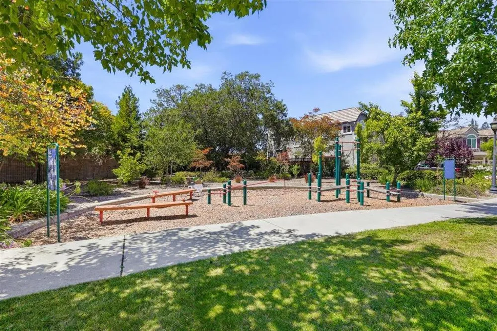 18922 Congress Junction Court Saratoga, CA 95070