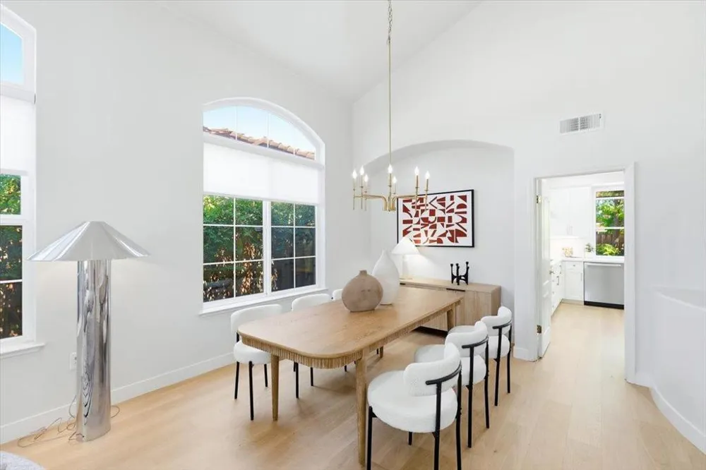 18922 Congress Junction Court Saratoga, CA 95070
