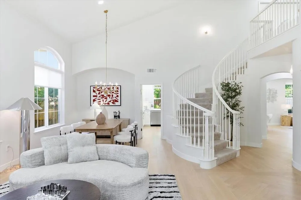 18922 Congress Junction Court Saratoga, CA 95070