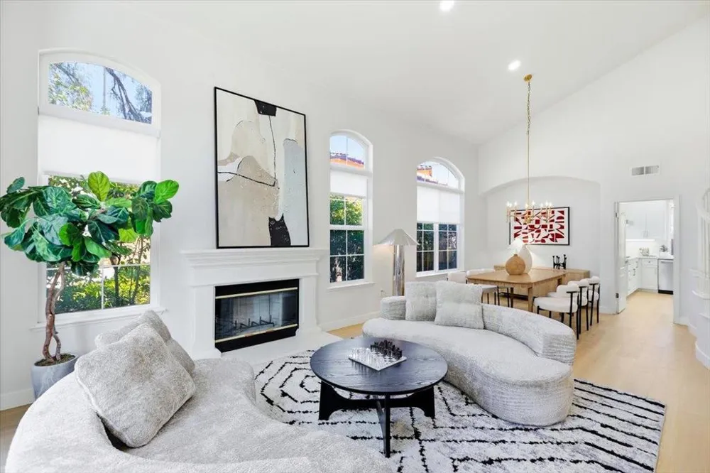 18922 Congress Junction Court Saratoga, CA 95070