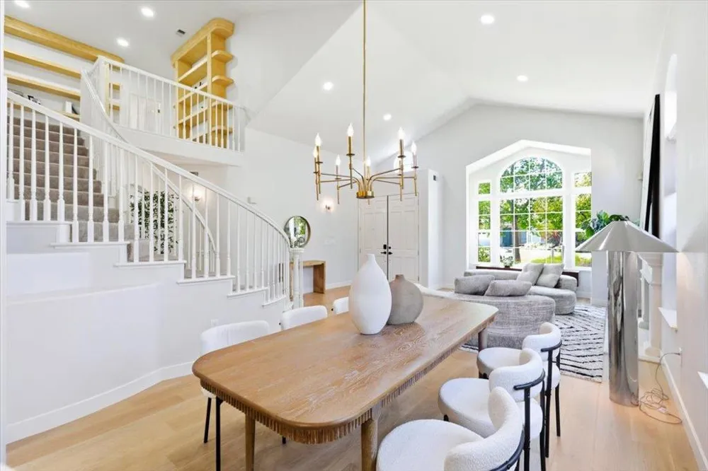 18922 Congress Junction Court Saratoga, CA 95070