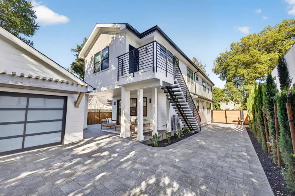 407 University Avenue Los Gatos, CA 95032