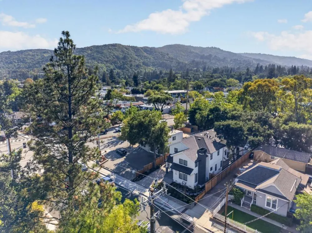 407 University Avenue Los Gatos, CA 95032