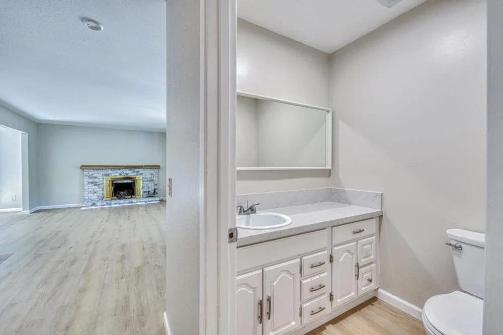 1095 Pacific Street Monterey, CA 93940