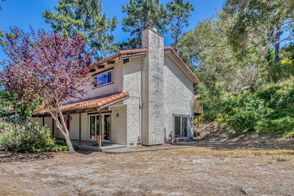 1095 Pacific Street Monterey, CA 93940