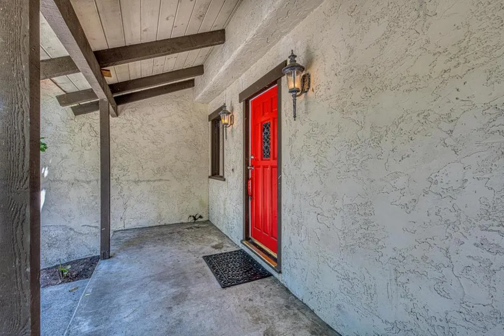 1095 Pacific Street Monterey, CA 93940