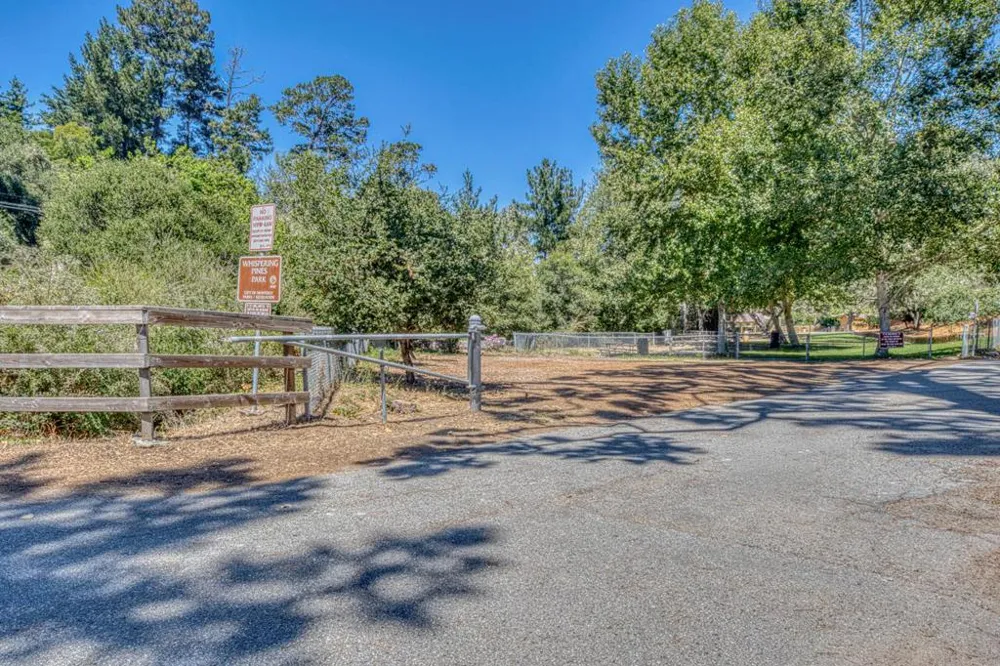 1095 Pacific Street Monterey, CA 93940