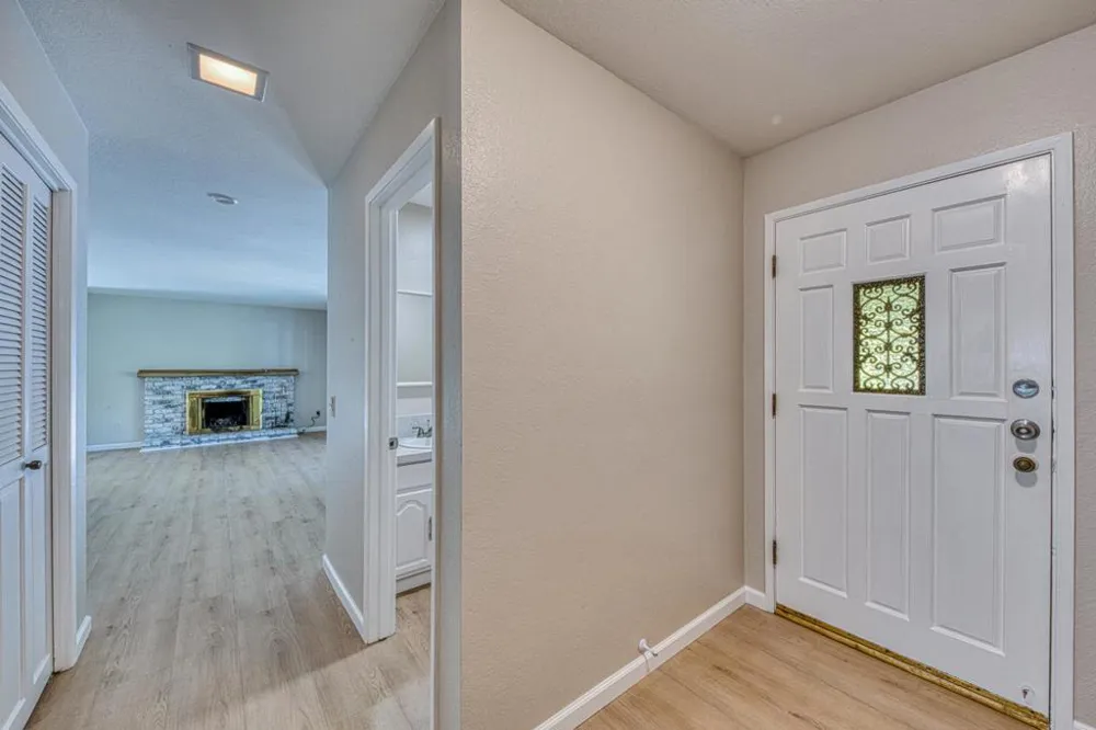 1095 Pacific Street Monterey, CA 93940