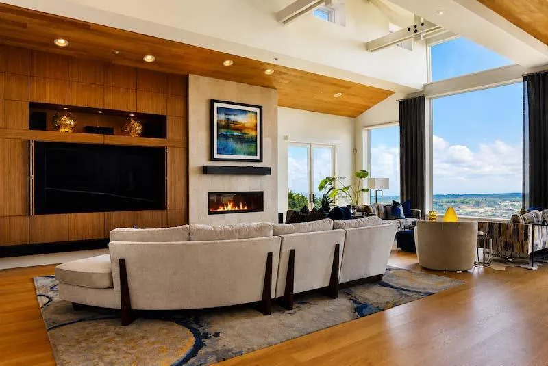 11251 Saddle Road Monterey, CA 93940