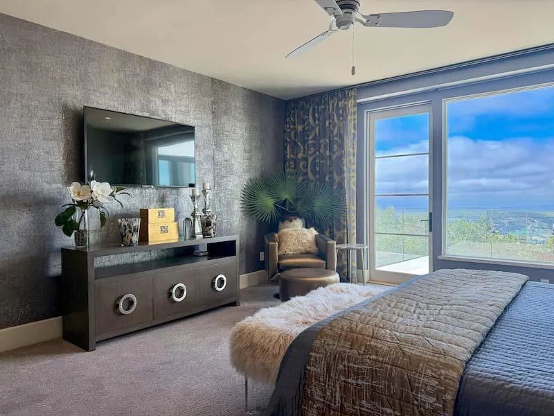 11251 Saddle Road Monterey, CA 93940
