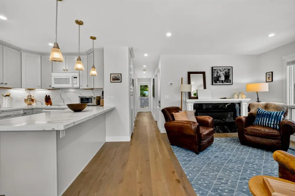 Santa Rita 4 NE of 6th Avenue Carmel, CA 93921