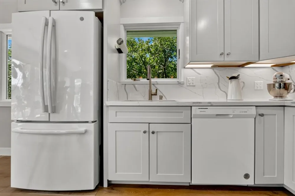 Santa Rita 4 NE of 6th Avenue Carmel, CA 93921