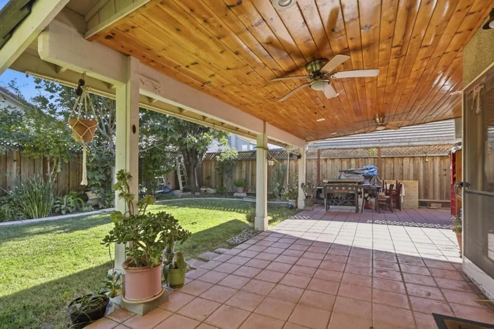 725 Everest Street Los Banos, CA 93635