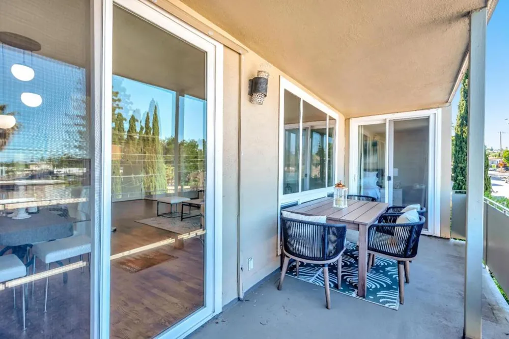 1700 San Carlos Avenue #206 San Carlos, CA 94070