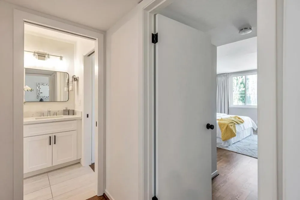 1700 San Carlos Avenue #206 San Carlos, CA 94070