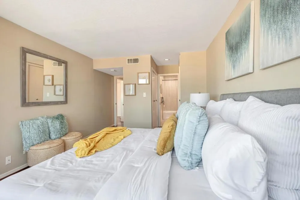 1700 San Carlos Avenue #206 San Carlos, CA 94070