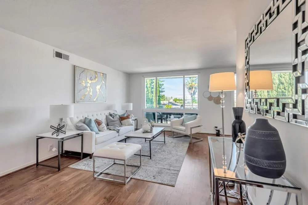 1700 San Carlos Avenue #206 San Carlos, CA 94070