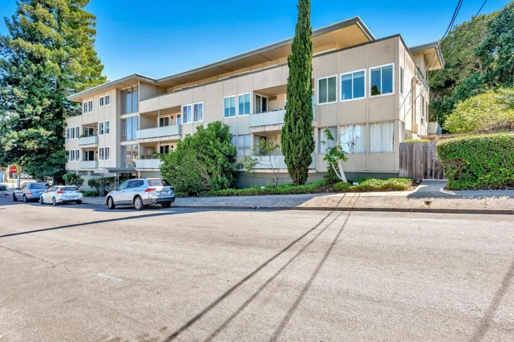 1700 San Carlos Avenue #206 San Carlos, CA 94070