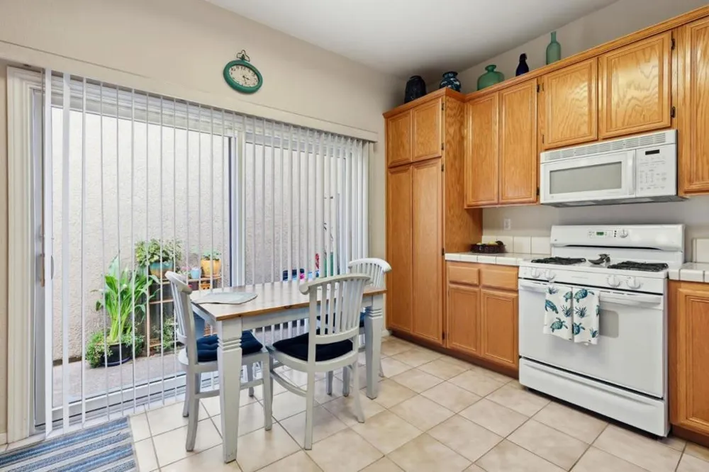452 Luster Place Folsom, CA 95630